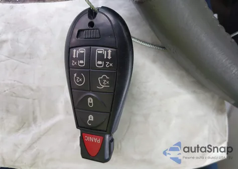 2008 Chrysler Town & Country Limited z USA, uszkodzony, nr VIN 2A8HR64X98R811762